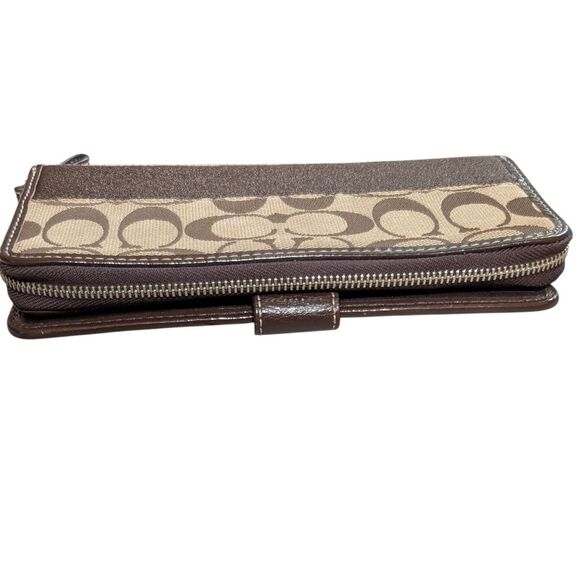 Coach Brown Signature Wallet logo canvas leather trim brown design secure clasp - Picture 4 of 11